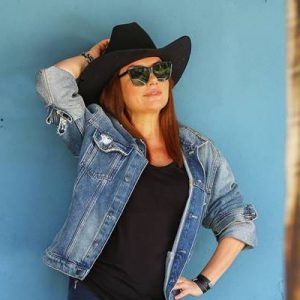 Deniz Seki, “20 yıllık müzik kariyerimin en özel albümü” dediği