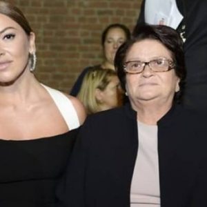 Hadise, geçtiğimiz yıl intihar girişiminde bulunan annesi Gülnihal Açıkgöz’ü mutlu