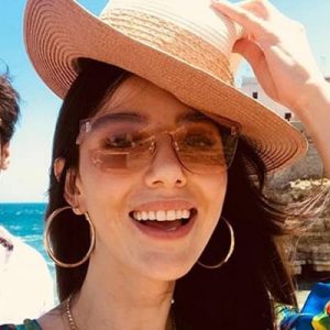 Özge Gürel, kendi gibi oyuncu olan erkek arkadaşı Serkan Çayoğlu