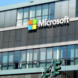 Microsoft, gizlilik sözleşmesini, şirketin akıllı asistanı Cortana ile Skype’ın çeviri
