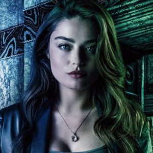 Ayça Ayşin Turan, Instagram’dan paylaştığı tatil fotoğrafıyla dikkat çekti. Netflix’in
