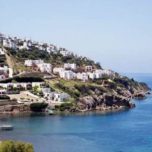 Muğla’nın Bodrum ilçesinde kıyı ve koylarda incelemelerde bulunan Çevre ve