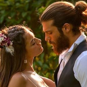 Erkenci Kuş dizisinin başrolü Can Yaman, dizinin final yapması nedeniyle