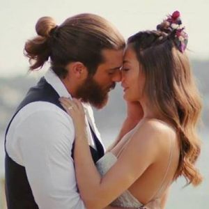 Star TV’de yayınlanan Erkenci Kuş dizisinin final bölümü bugün yayınlanacak.