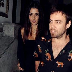 Hande Erçel ve Murat Dalkılıç, geçtiğimiz akşam Arnavutköy’de akşam yemeği