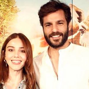 Serkan Çayoğlu ve Özge Gürel birlikte bir sinema filminde oynamaya