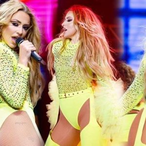 Hadise, 14 dansçıyla Açıkhava’da renkli bir şova imza atarken sahnede