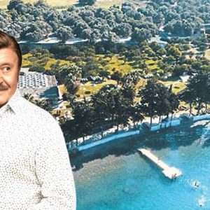 Selami Şahin’in Çeşme’deki mekanının gazino kısmı maddi imkansızlıklar sebebiyle battı.