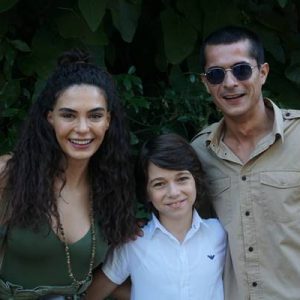Başrollerini İsmail Hacıoğlu ve Ebru Şahin’in paylaştığı, 20 Aralık’ta Şeddadi