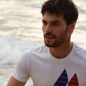 Hercai’nin Miran’ı Akın Akınözü’nün eski yıllara ait ortaya çıkan fotoğrafları