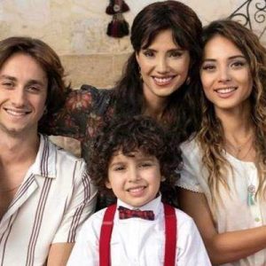Yapımını Üs Yapım’ın, yapımcılığını Süreyya Yaşar Önal’ın üstlendiği dizi 25