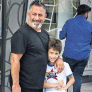 Cem Yılmaz gazetecilerin “Tatil sezonunu kapattınız mı?” sorusuna verdiği cevapla