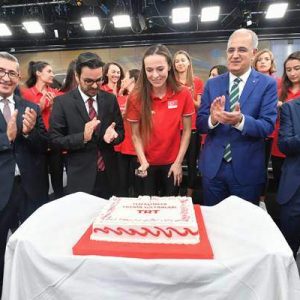 23 Ağustos – 8 Eylül tarihleri arasında Ankara Spor Salonunda