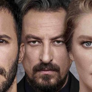 Star TV’nin başrollerinde Burcu Biricik, Barış Arduç ve Onur Saylak’ın
