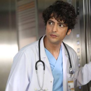 Yayın hayatına yeni başlayan Mucize Doktor dizisinin yıldızı Taner Ölmez,