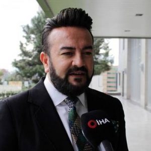 Çocukları ‘tacizden koruma’ hedefiyle kurulan bir derneğin başkanı da olan
