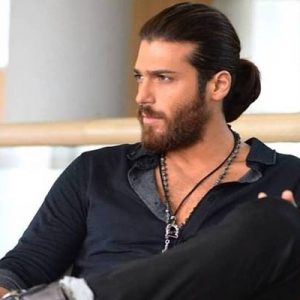 Ünü Türkiye sınırlarını aşan oyuncu Can Yaman, 30 yaşına bastı.