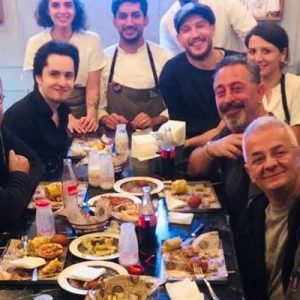 Cem Yılmaz’ın ‘Karakomik Filmler’ serisinin ilk iki adımı ‘2 Arada’