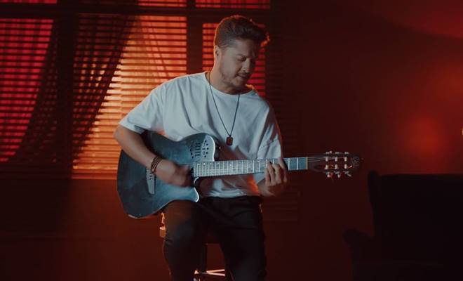 “Yana Yakıla” isimli single çalışması ile müzik dünyasına iddialı bir