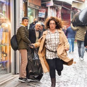 Yapımcılığını TAFF Pictures’ın üstlendiği, Uğur Yücel, Binnur Kaya, Cengiz Bozkurt,