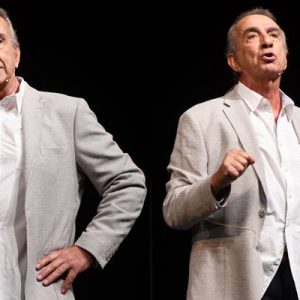 Usta sanatçı Erhan Yazıcıoğlu tek kişilik tiyatro ve stand-up gösterisi