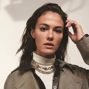 Gülper Özdemir InStyle dergisinin ekim sayısına konuk oldu ve hakkında