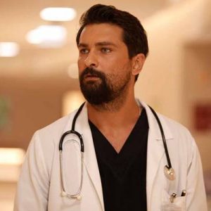 FOX TV’nin reyting rekortmeni dizisi Mucize Doktor’da Ferman karakterine hayat