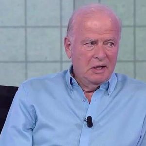 Duayen gazeteci ve spor adamı Şansal Büyüka, uzun yıllardır çalıştığı