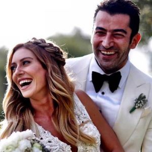 Kendisi gibi oyuncu olan Kenan İmirzalıoğlu ile evli olan Sinem