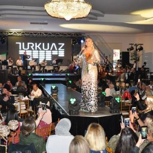 Türk Sanat Müziği’nin usta yorumcusu Muazzez Ersoy,  Avustralya’da 2. konserini