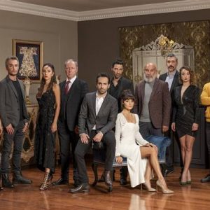 Kanal D ekranlarının merakla beklenen yeni dizisi Azize’nin tüm oyuncuları