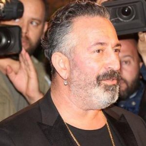 Ünlü komedyen Cem Yılmaz’ın, cuma akşamı Elazığ’da meydana gelen 6.8’lik