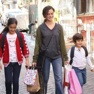 Yeni sezondaki değişikliklerle adından söz ettirmeye devam eden Kadın dizisine