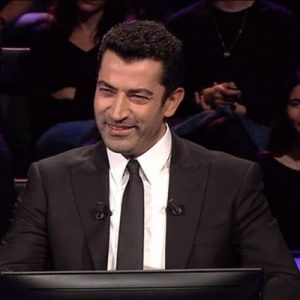 Sunuculuğunu Kenan İmirzalıoğlu’nun üstlendiği Kim Milyoner Olmak İster yarışma programının