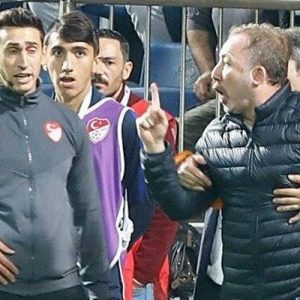 Kasımpaşa’nın konuğu olan Yeni Malatyaspor’da Teknik Direktör Sergen Yalçın, hakem