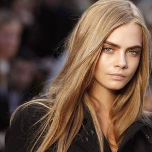 Ünlü model Cara Delevingne’in evine girmeye çalışırken yakalanan takıntılı hayranı