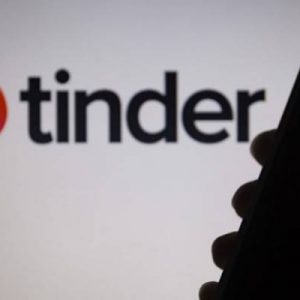 Çöpçatanlık uygulaması Tinder’a panik butonu dahil bir dizi ilave güvenlik