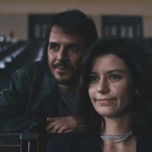 Yazar Şengül Boybaş, “Dünyanın Uyanışı” adlı romanından esinlenilerek çekilen dizinin