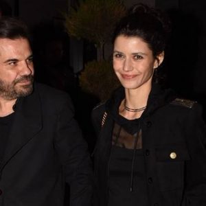 Başrollerini Beren Saat, Mehmet Günsür, Metin Akdülger ve Melisa Şenolsun’un
