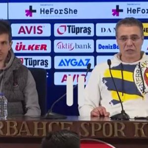 Fenerbahçe’nin tecrübeli futbolcusu Emre Belözoğlu, teknik direktör Ersun Yanal ile