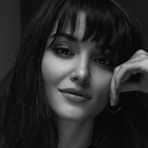 Ünlü oyuncu Hande Erçel’in 8 yıl önceki kareleri ortaya çıktı.