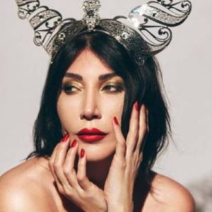 Şarkıcı Hande Yener’in 2016’da kendisine taciz mesajları attığı için şikayetçi
