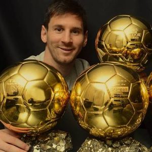 Yılın futbolcusuna verilen Altın Top (Ballon d’Or) ödülünü, Barcelona’nın Arjantinli