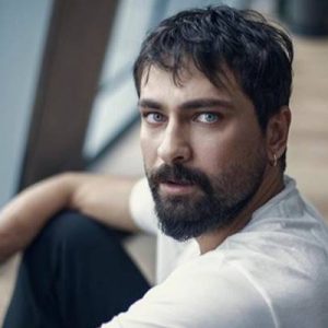 Mucize Doktor dizisinin Ferman’ı Onur Tuna, koronavirüs salgınında karantina paylaşımlarına