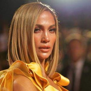 Jennifer Lopez, bir dergiye verdiği röportajda, Sadakatsiz filmi ile ilgili