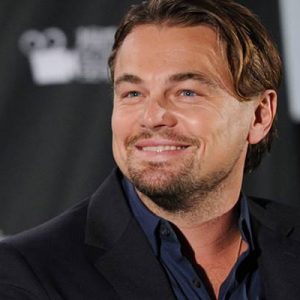 Dünyaca ünlü Oscar ödüllü oyuncu Leonardo DiCaprio magazin gündemine bomba