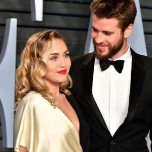 Liam Hemsworth bir dargın bir barışık evliliklerine Ağustos ayında son