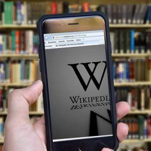 2 yılı aşkın süredir yasak olan internet ansiklopedisi, dün yeniden