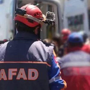 AFAD Başkanı Dr. Mehmet Güllüoğlu, Elazığ’da meydana gelen depremin ardından