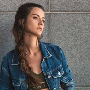 Güzel oyuncu İrem Helvacıoğlu, bağımsız bir filmde oynayacağının müjdesini verdi.